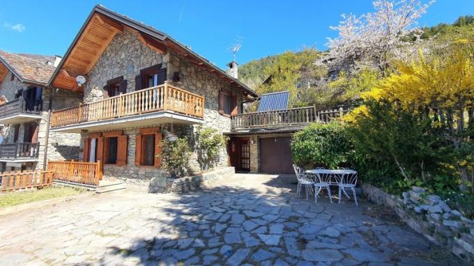 Villa a Sarre - Frazione Mondache